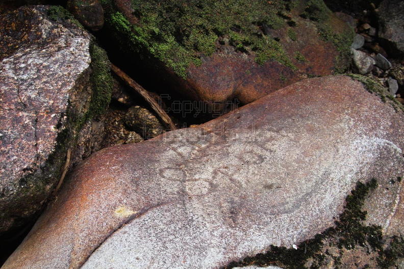 IMG01443 napis na kameni v Cernem Potoce.pg